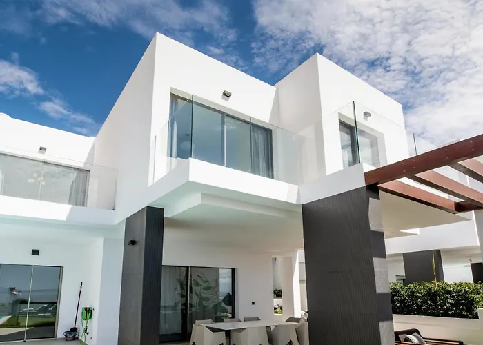 Villa Felicity Panoramic Seaviews *