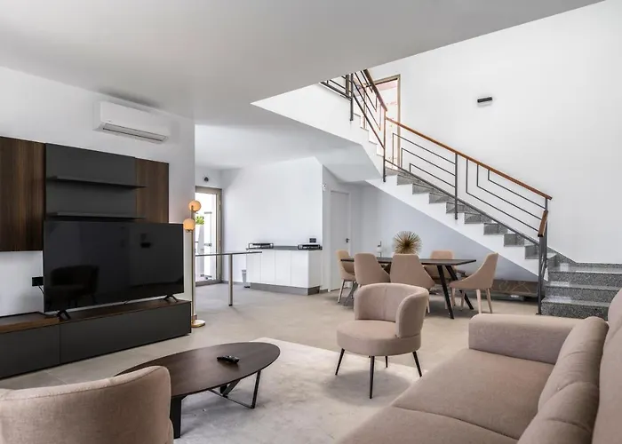 Villa Felicity Panoramic Seaviews