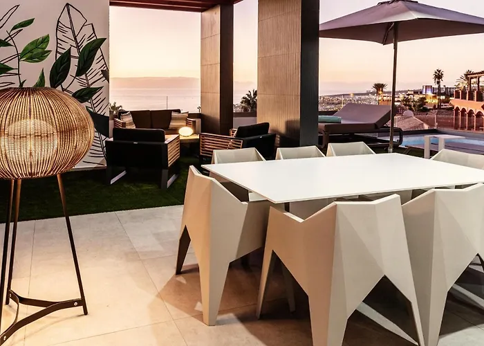 Felicity Panoramic Seaviews