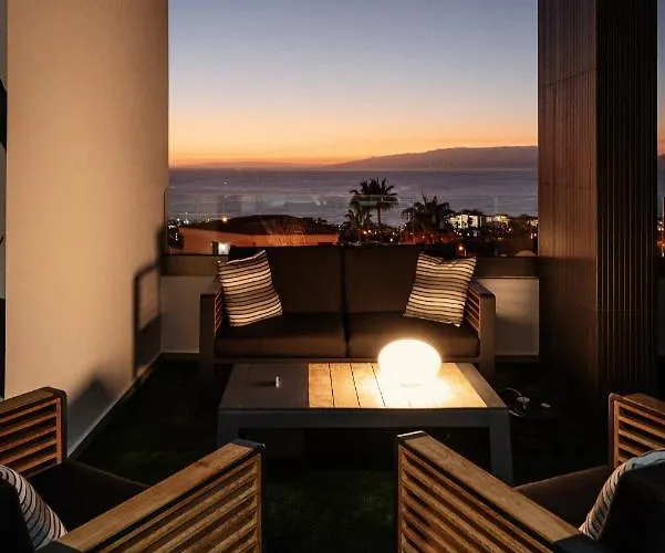 Вилла Felicity Panoramic Seaviews Адехе